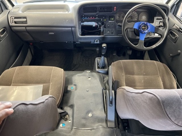 1995 TOYOTA HIACE VAN U-LH119V - Image 7
