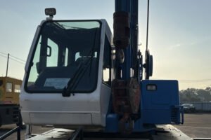 Rough Terrain Crane KATO KRM13H