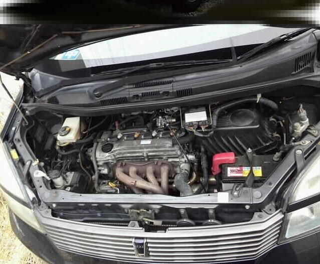 2002 TOYOTA VOXY TAAZR60G V - Image 2