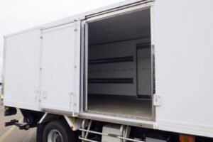 2017 ALUMI V Hino Ranger TKG-GD7JJAA