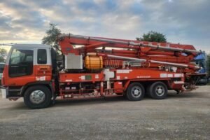 2002 Concrete Pump Truck Isuzu Giga KL-CYZ81Q3