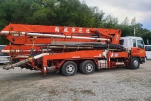 2002 Concrete Pump Truck Isuzu Giga KL-CYZ81Q3