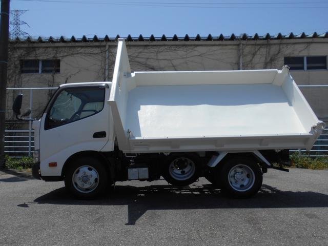 2017 Dump Tipper Truck Hino Dutro TKG-XZU600T - Image 9