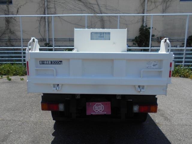 2017 Dump Tipper Truck Hino Dutro TKG-XZU600T - Image 12
