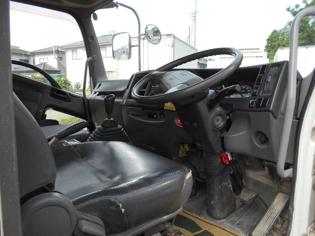2015 Dump Tipper Truck Isuzu Forward TKG-FRR90S1 - Image 6