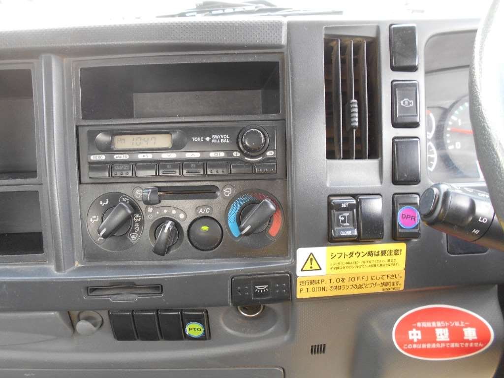 2015 Dump Tipper Truck Isuzu Forward TKG-FRR90S1 - Image 11