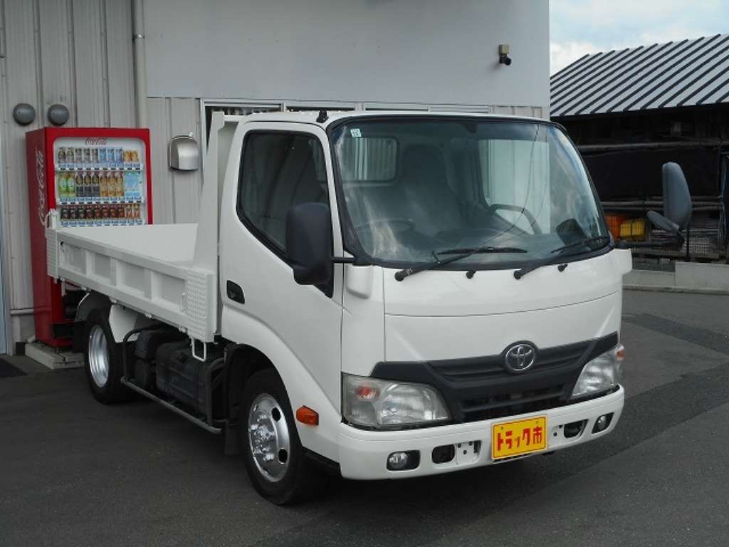2011 Dump Tipper Truck Toyota Dyna SKG-XZU675D - Image 4