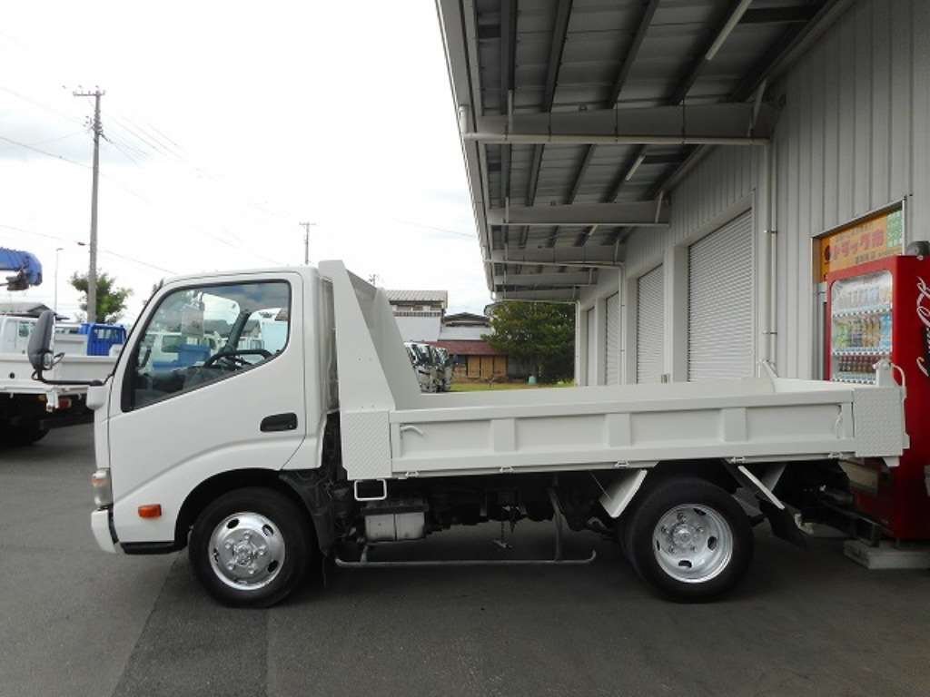 2011 Dump Tipper Truck Toyota Dyna SKG-XZU675D - Image 6