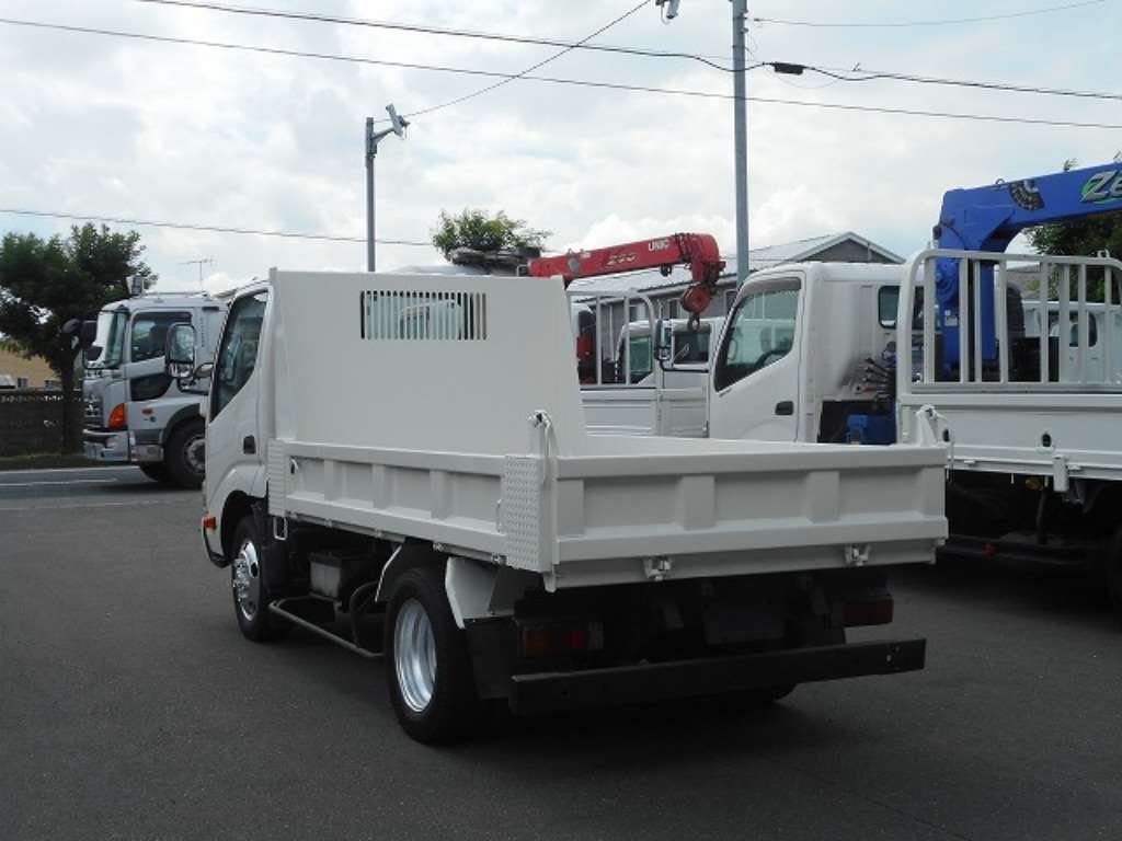 2011 Dump Tipper Truck Toyota Dyna SKG-XZU675D - Image 8