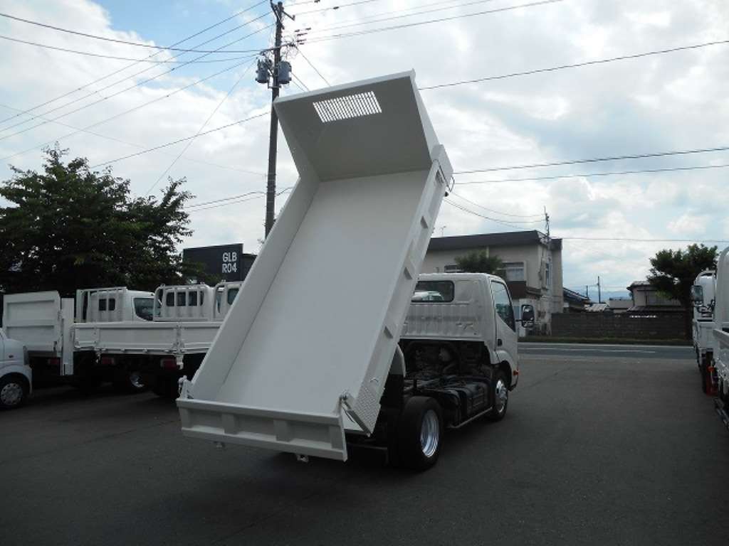 2011 Dump Tipper Truck Toyota Dyna SKG-XZU675D - Image 10