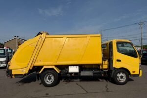 2016 Garbage Truck Hino Dutro TKG-XZU710M