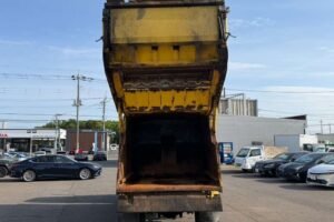 2016 Garbage Truck Hino Dutro TKG-XZU710M