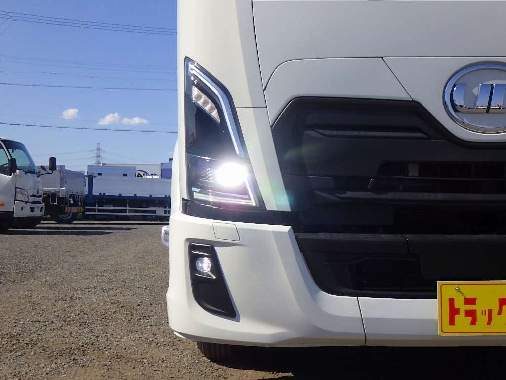 2024 Flat Body Truck Nissan Condor 2RG-BRR90S4 - Image 3