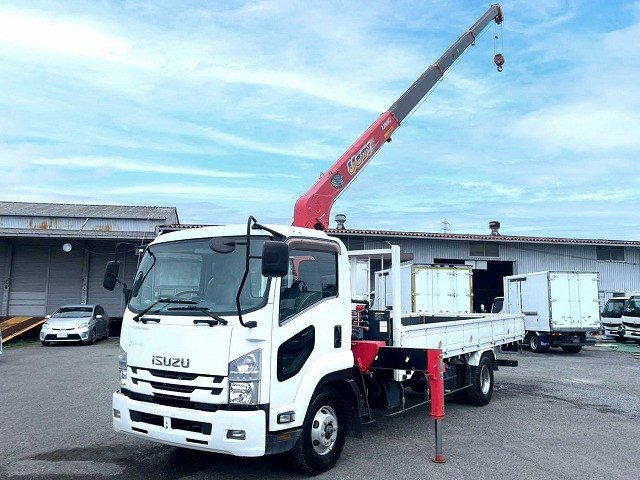 2016 Crane Truck Isuzu Forward FRR90S1