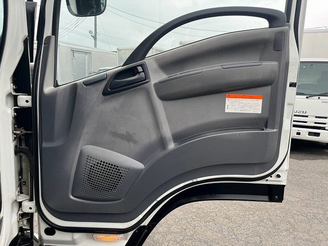2016 Crane Truck Isuzu Forward FRR90S1 - Image 21