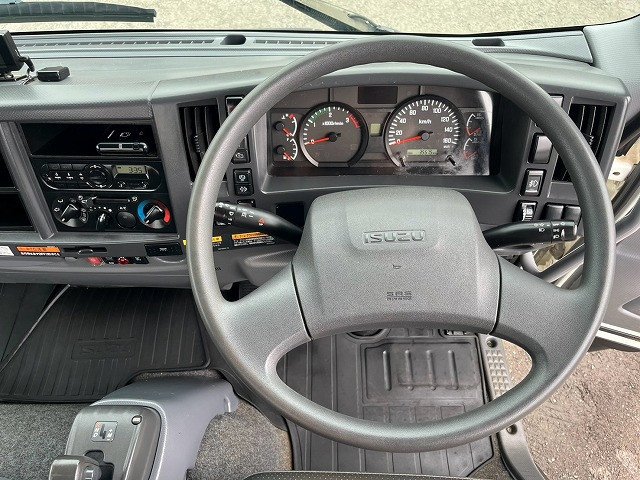 2016 Crane Truck Isuzu Forward FRR90S1 - Image 28