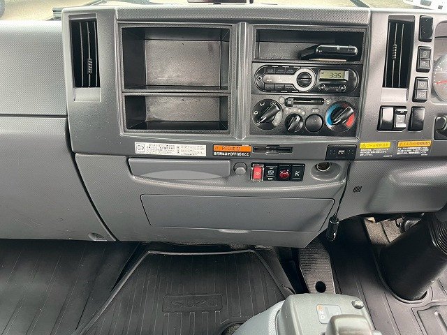 2016 Crane Truck Isuzu Forward FRR90S1 - Image 30