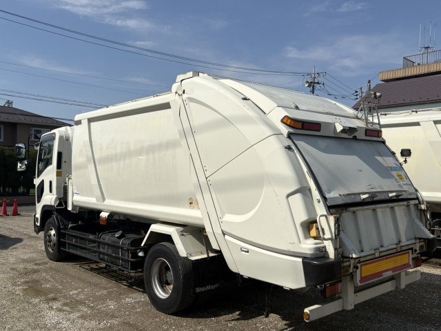 2010 Garbage Truck Isuzu Forward PKG-FSR34S2 - Image 4