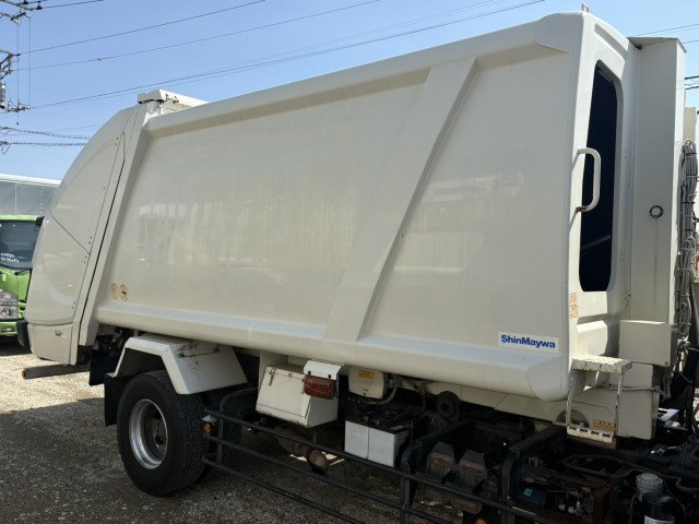 2010 Garbage Truck Isuzu Forward PKG-FSR34S2 - Image 6