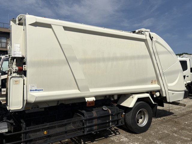 2010 Garbage Truck Isuzu Forward PKG-FSR34S2 - Image 7