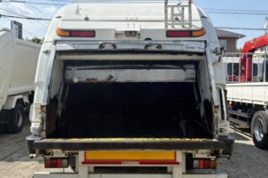 2010 Garbage Truck Isuzu Forward PKG-FSR34S2