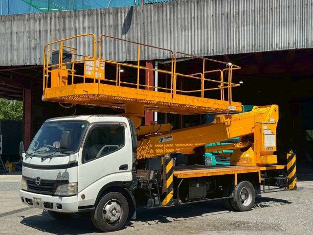 2009 Aerial Platform Hino Dutro BDG-XZU424M