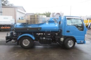 2016 Isuzu Elf NJR85AN VACUUM