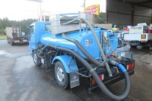 2016 Isuzu Elf NJR85AN VACUUM