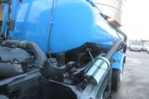 2016 Isuzu Elf NJR85AN VACUUM