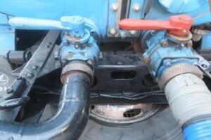 2016 Isuzu Elf NJR85AN VACUUM