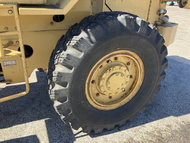 Wheel Loader CATERPILLER 910 - Image 9