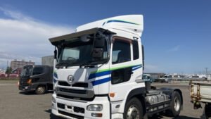 2011 Trailer Head UD Nissan Quon LKG-GK5XAB