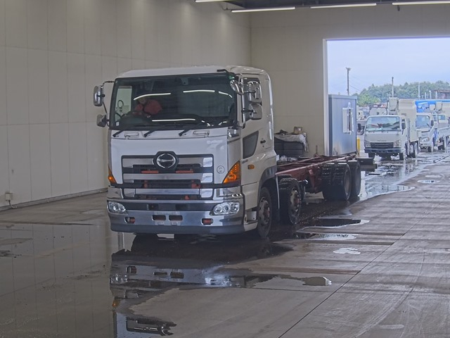 Why Buying a Used Japanese Chassis Truck Is a Smart Move