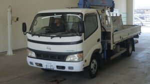 2006 Crane Truck Hino Dutro PB-XZU424M - Image 1