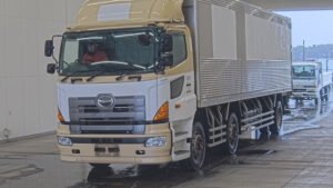 2012 Van Wing Hino Profia QKG-FN1AYBG