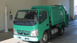 2010 Garbage Truck Mitsubishi Fuso Canter BJG-FE73B