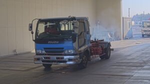 2005 Arm Roll Isuzu Forward PB-FRR35G3