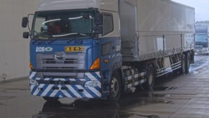 2013 Van Wing Hino Profia QKG-SH1EGAG