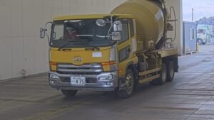 2013 Concrete Mixer Truck Nissan UD QDG-PW39L