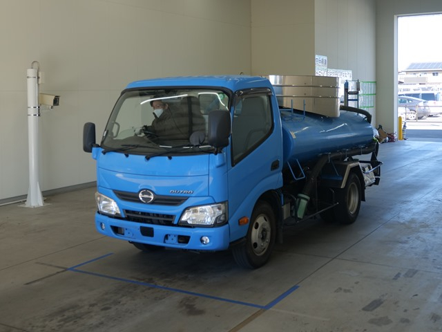 2017 Vacuum Truck Hino Dutro TKG-XZU600E