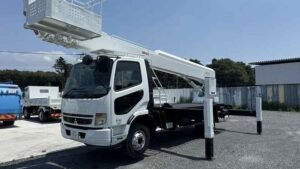 2006 Crane Truck Mitsubishi Fuso Fighter PA-FK71D