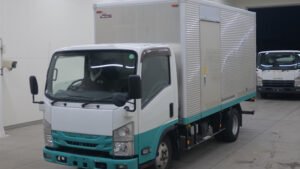 2015 Van Wing Isuzu Elf TRG-NMR85AN