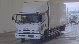 2014 Van Wing Isuzu Forward TKG-FRR90S2