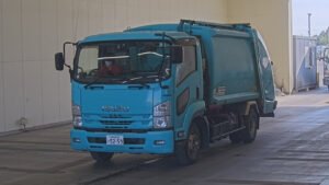 2017 Garbage Truck Isuzu Forward TKG-FRR90S2