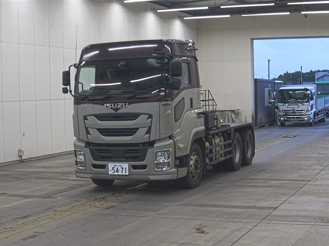 2017 Trailer Head Isuzu Giga QDG-EXZ52BJ
