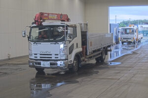 2013 Crane Truck Isuzu Forward SKG-FSR90S2 - Image 1