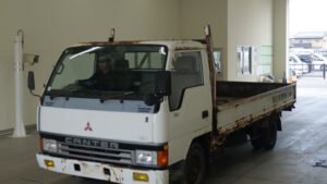 1993 Flat Body Truck Mitsubishi Fuso Canter U-FE425E