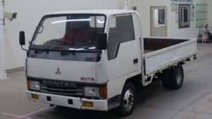 1993 Flat Body Truck Mitsubishi Fuso Canter Guts U-FB308B