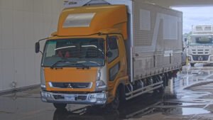 2015 Van Wing Mitsubishi Fuso Fighter TKG-FK64F
