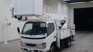 2003 Aerial Platform Hino Dutro LD-BZU300M